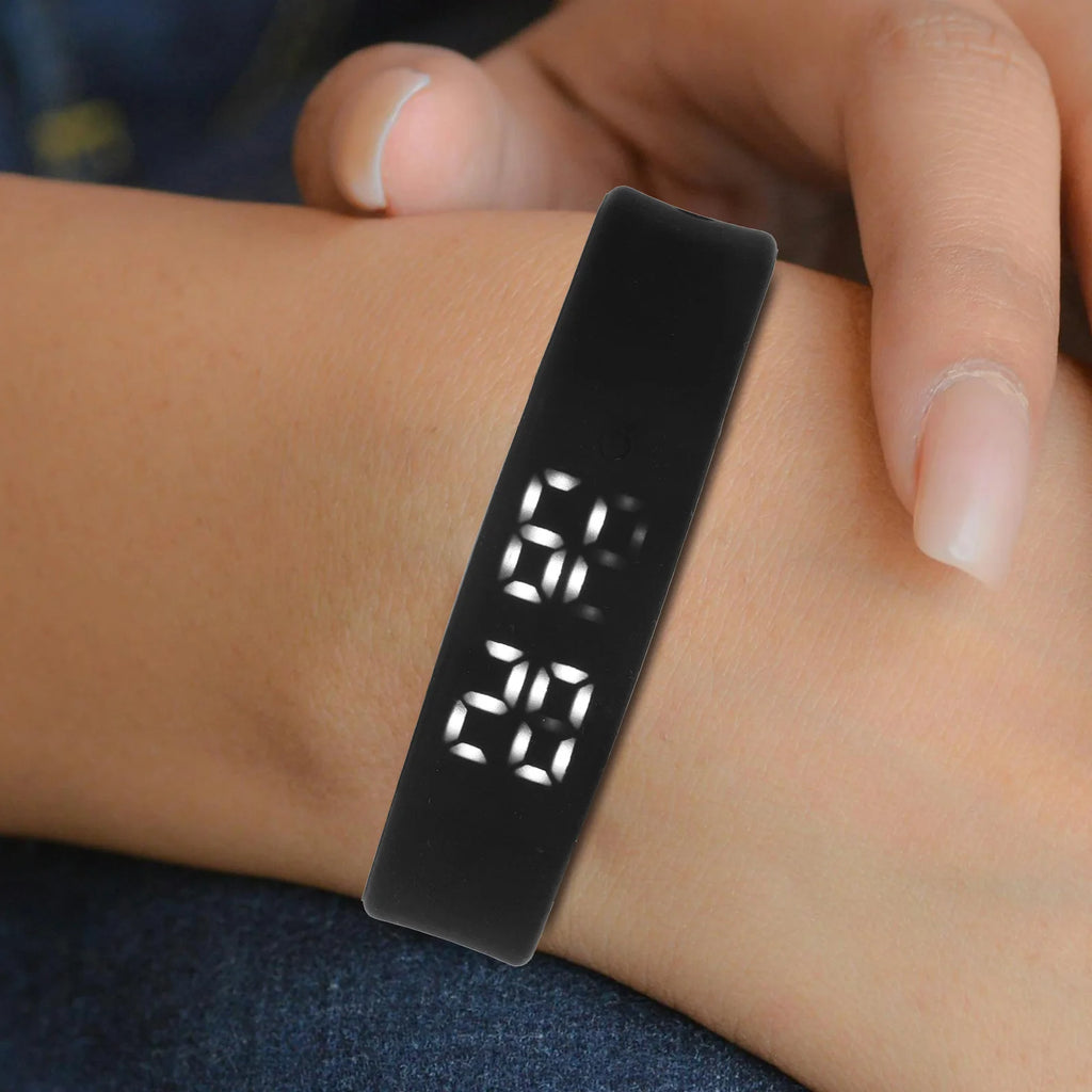 Smart Wristband Black Led Display Sleep Monitor Pedometer Thermometer Vibration Alarm 50Mah Usb 2.0 Silica Gel Band 255Mm